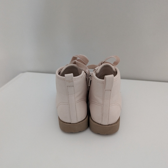 Pink Boots With Velvet Laces - Picture 3 of 4